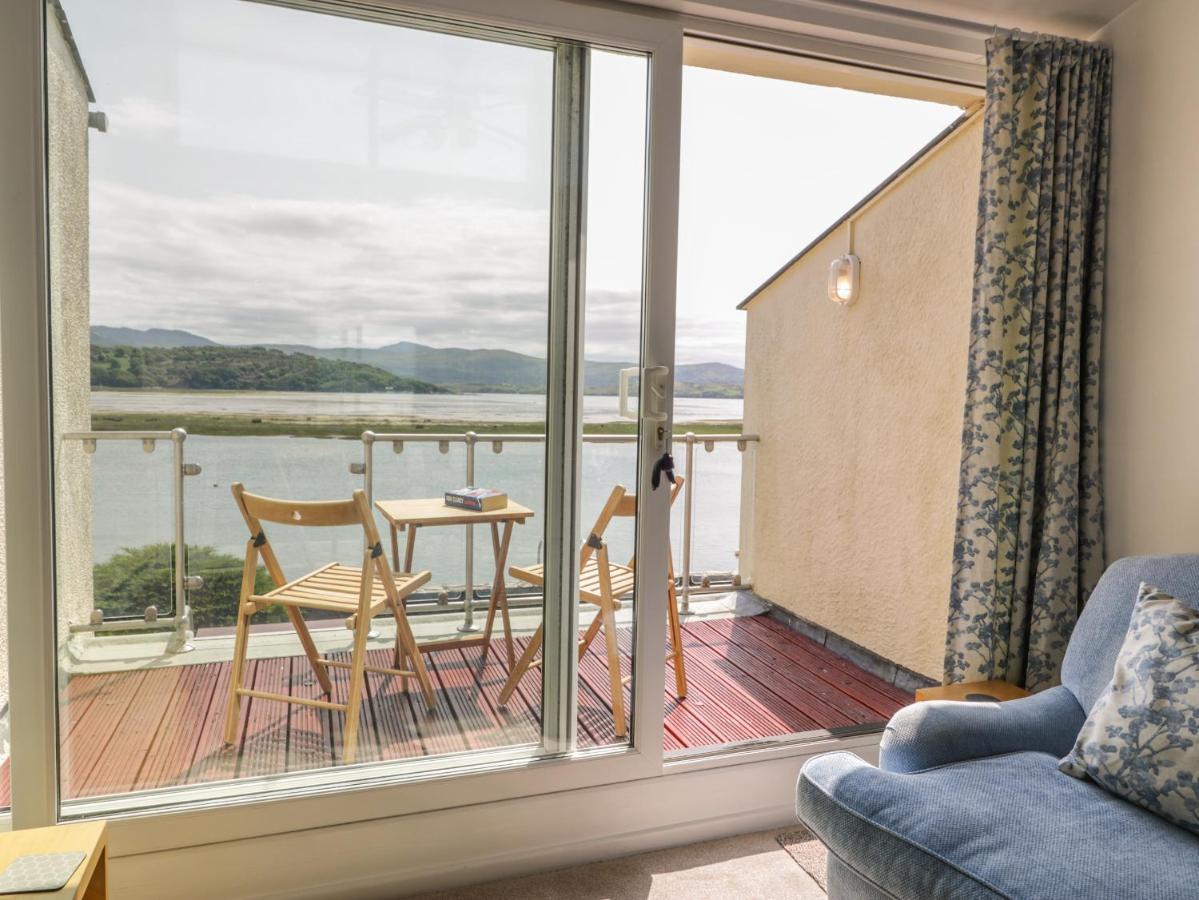 25 South Snowdon Wharf * Портмадог